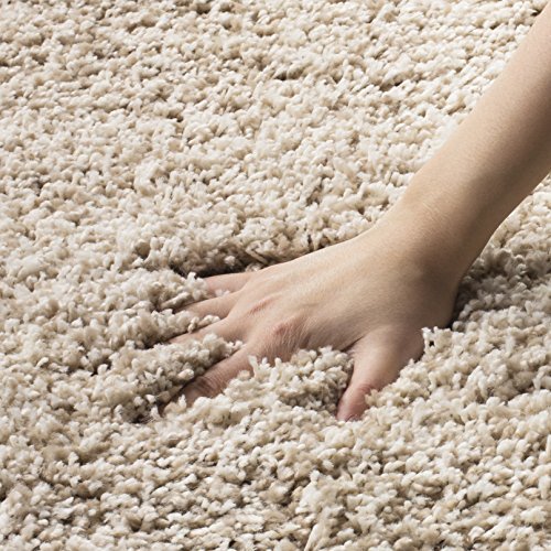 Safavieh California Shag Collection 4′ x 6′ Area Rug, Beige Image